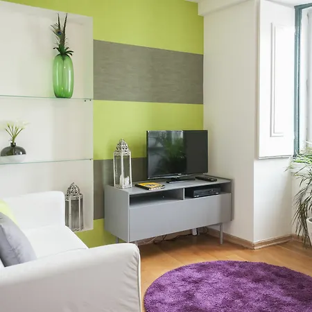 Contemporary By Alfama *